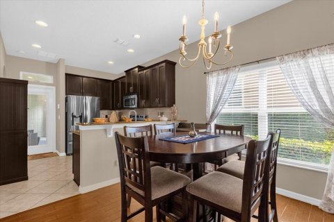Townhouse in Apopka, Florida 4 bedrooms, 171.22 sq.m. № 2101248 - photo 5