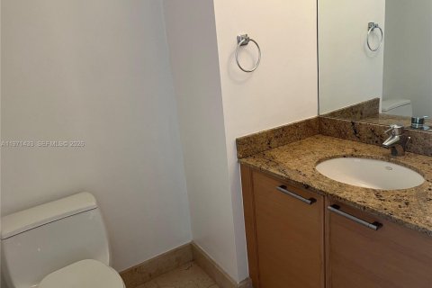 Condominio en venta en Sunny Isles Beach, Florida, 1 dormitorio, 82.03 m2 № 2033284 - foto 18