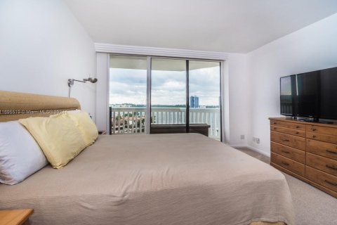 Copropriété à vendre à Aventura, Floride: 3 chambres, 176.51 m2 № 1862279 - photo 9
