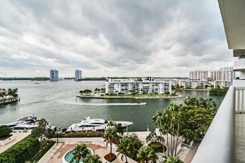 Copropriété à vendre à Aventura, Floride: 3 chambres, 176.51 m2 № 1862279 - photo 23