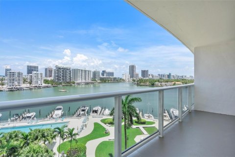 Condo in Miami Beach, Florida  № 1831131 - photo 21