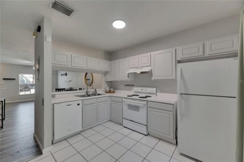 Купить таунхаус в Брэндон, Флорида 6 комнат, 103.12м2, № 1629471 - фото 11