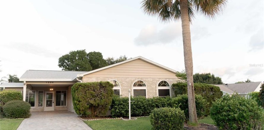 Casa en Lady Lake, Florida 2 dormitorios, 202.71 m2 № 1911476