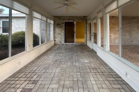 House in Lady Lake, Florida 2 bedrooms, 202.71 sq.m. № 1911476 - photo 5