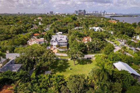 Terreno en venta en Miami, Florida № 1982887 - foto 8