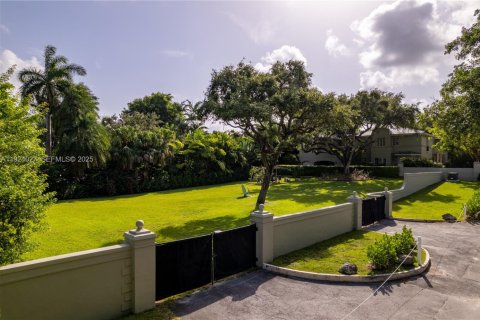 Terreno en venta en Miami, Florida № 1982887 - foto 5