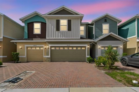 Townhouse in Wesley Chapel, Florida 3 bedrooms, 153.29 sq.m. № 2207688