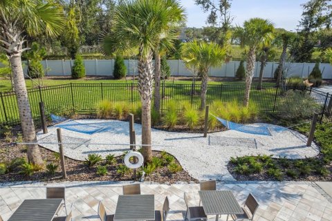Townhouse in Wesley Chapel, Florida 3 bedrooms, 153.29 sq.m. № 2207688 - photo 12