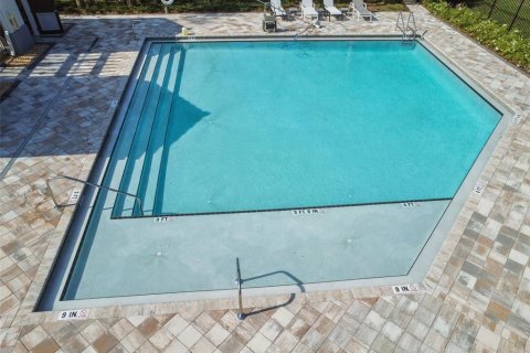 Townhouse in Wesley Chapel, Florida 3 bedrooms, 153.29 sq.m. № 2207688 - photo 8