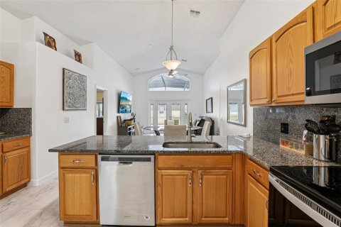 House in Haines City, Florida 4 bedrooms, 180.23 sq.m. № 1852585 - photo 5