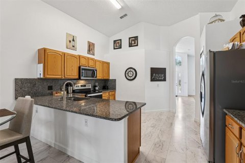 House in Haines City, Florida 4 bedrooms, 180.23 sq.m. № 1852585 - photo 6