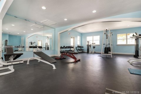 Condo in Doral, Florida, 2 bedrooms  № 1973841 - photo 20