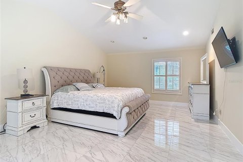 House in Ocala, Florida 5 bedrooms, 402.55 sq.m. № 1917357 - photo 12