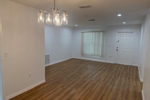 Casa en alquiler en Bradenton, Florida, 3 dormitorios, 131.74 m2 № 2103398 - foto 7