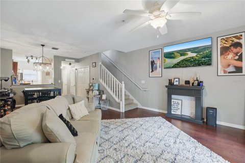 Condo in Kissimmee, Florida, 2 bedrooms  № 1771568 - photo 12
