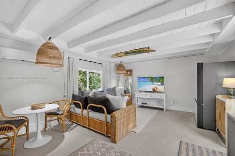 Купить виллу или дом в Палм-Бич-Гарденс, Флорида 1 спальня, 44.59м2, № 1997495 - фото 7