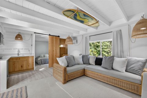 Купить виллу или дом в Палм-Бич-Гарденс, Флорида 1 спальня, 44.59м2, № 1997495 - фото 10