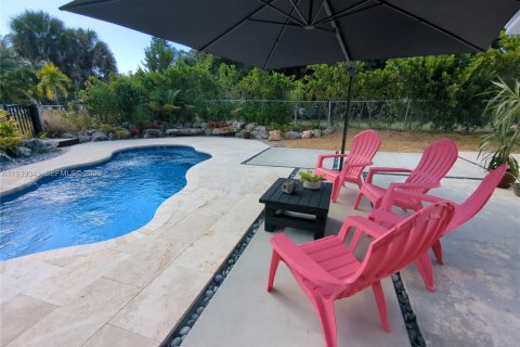 Купить виллу или дом в Палм-Бич-Гарденс, Флорида 1 спальня, 44.59м2, № 1997495 - фото 21