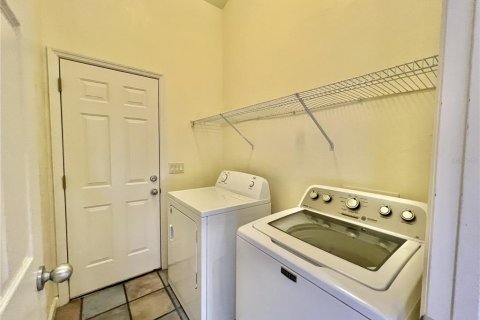 House in Alachua, Florida 3 bedrooms, 137.96 sq.m. № 1631708 - photo 13