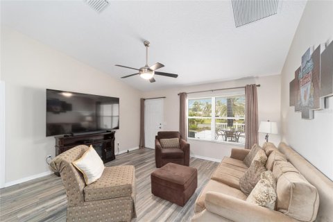 Casa en venta en The Villages, Florida, 3 dormitorios, 129.32 m2 № 1851760 - foto 15
