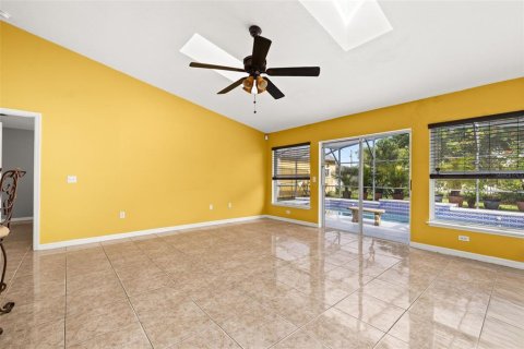 Villa ou maison à vendre à Kissimmee, Floride: 4 chambres, 168.43 m2 № 1901997 - photo 22