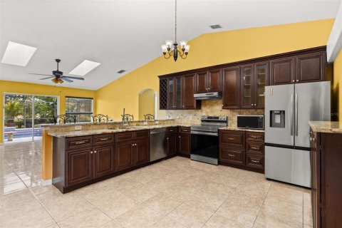 Villa ou maison à vendre à Kissimmee, Floride: 4 chambres, 168.43 m2 № 1901997 - photo 18