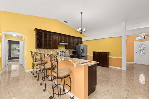 Villa ou maison à vendre à Kissimmee, Floride: 4 chambres, 168.43 m2 № 1901997 - photo 16