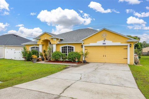 Villa ou maison à vendre à Kissimmee, Floride: 4 chambres, 168.43 m2 № 1901997 - photo 3