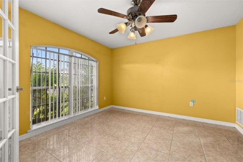 Villa ou maison à vendre à Kissimmee, Floride: 4 chambres, 168.43 m2 № 1901997 - photo 9