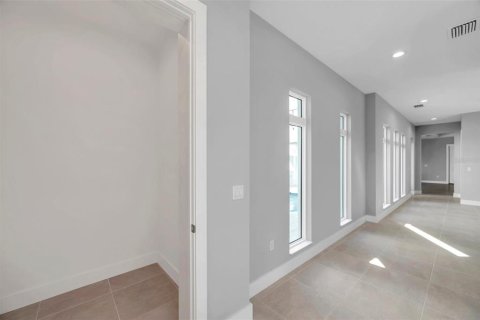 Купить виллу или дом в Брейдентон, Флорида 12 комнат, 375.42м2, № 1636635 - фото 5