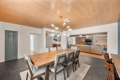 Villa ou maison à vendre à Lakeland, Floride: 4 chambres, 235.41 m2 № 2388924 - photo 16