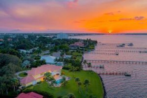 Condo in Stuart, Florida, 4 bedrooms  № 2250406 - photo 7