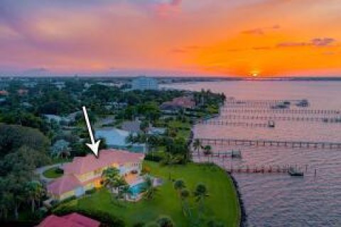 Condo in Stuart, Florida, 4 bedrooms  № 2250406 - photo 5