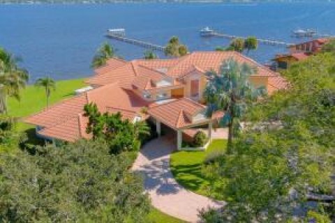Condo in Stuart, Florida, 4 bedrooms № 2250406