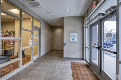 Commercial property in Tampa, Florida № 2239980 - photo 2