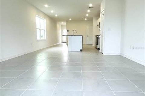 Casa en venta en Winter Haven, Florida, 3 dormitorios, 137.5 m2 № 1899510 - foto 3
