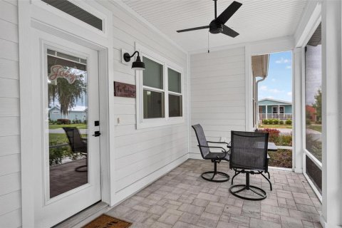 House in Oxford, Florida 2 bedrooms, 71.72 sq.m. № 2403422 - photo 4