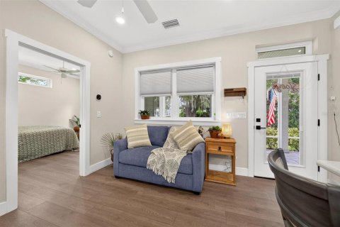 House in Oxford, Florida 2 bedrooms, 71.72 sq.m. № 2403422 - photo 9