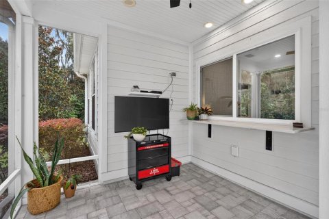 House in Oxford, Florida 2 bedrooms, 71.72 sq.m. № 2403422 - photo 5