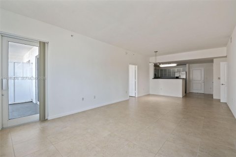 Condominio en alquiler en Coral Gables, Florida, 2 dormitorios, 116.22 m2 № 2002870 - foto 8