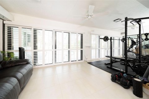 Casa en venta en Deerfield Beach, Florida, 3 dormitorios, 315.68 m2 № 1027076 - foto 1