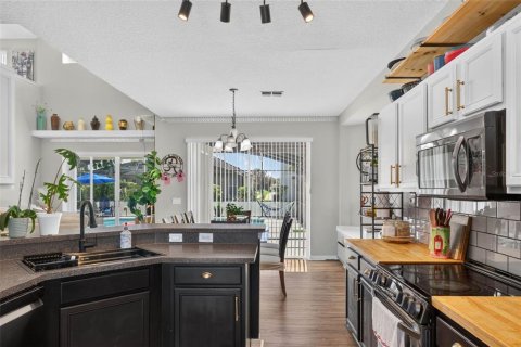 Casa en venta en Haines City, Florida, 5 dormitorios, 254.83 m2 № 2199293 - foto 19