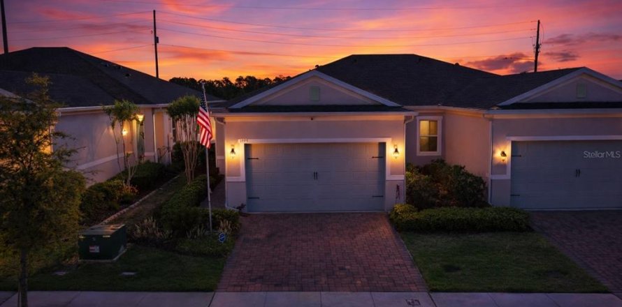Дом в Киссимми, Флорида 6 комнат, 144.65м2 № 2122055