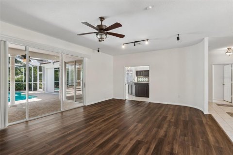 House in Tarpon Springs, Florida 3 bedrooms, 246.75 sq.m. № 2239757 - photo 15