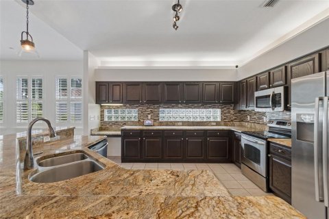 House in Tarpon Springs, Florida 3 bedrooms, 246.75 sq.m. № 2239757 - photo 19