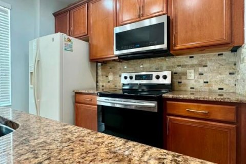 Townhouse in Windermere, Florida 3 bedrooms, 160.16 sq.m. № 2259334 - photo 7