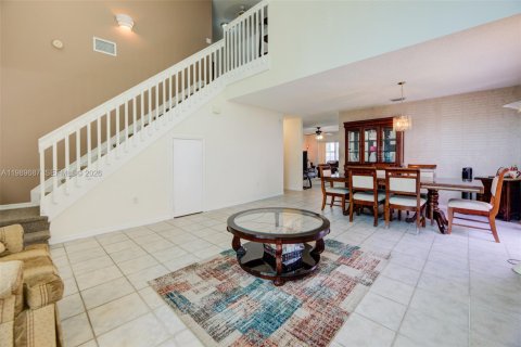 Casa en venta en Plantation, Florida, 4 dormitorios, 216.83 m2 № 2057333 - foto 10