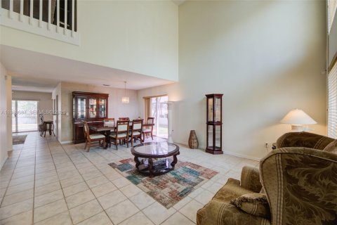 Casa en venta en Plantation, Florida, 4 dormitorios, 216.83 m2 № 2057333 - foto 8