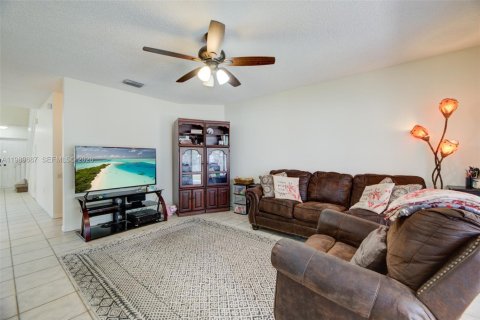 Casa en venta en Plantation, Florida, 4 dormitorios, 216.83 m2 № 2057333 - foto 19