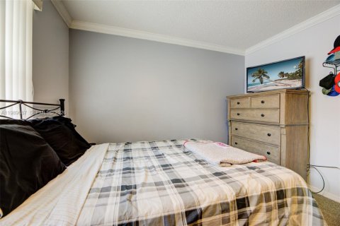 Casa en venta en Plantation, Florida, 4 dormitorios, 216.83 m2 № 2057333 - foto 28